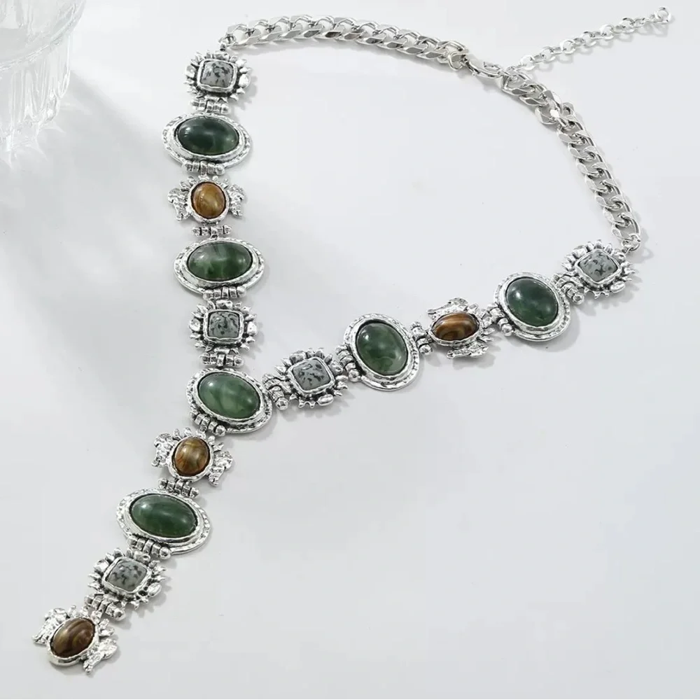 Vintage-Style Statement Necklace — Green & Amber Gem Accents - Picture 3 of 9